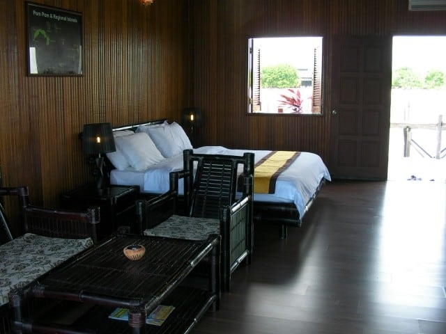 vue de la chambre du bungalow, Pom Pom Island Resort