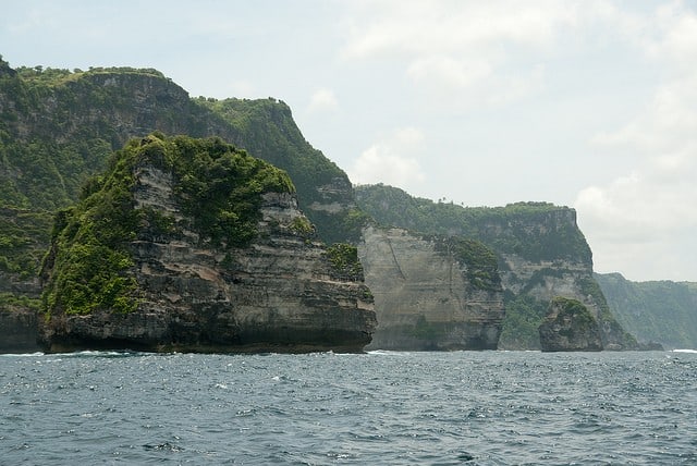 Paysage calcaire autour de Nusa Penida (Bali, Indonésie)