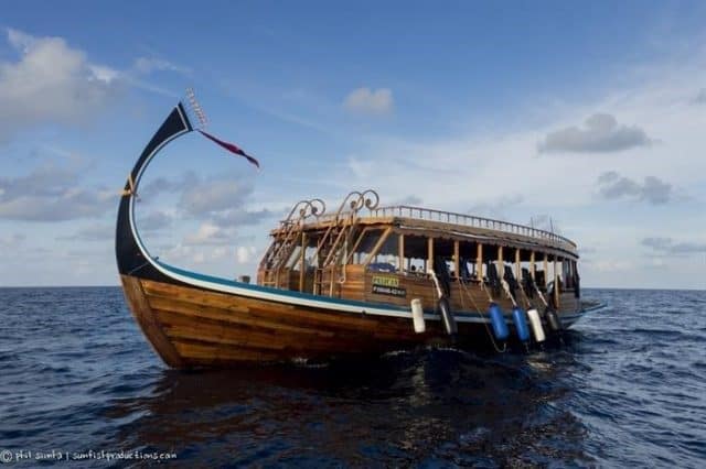 bateau croisiere plongee sous marine maldives